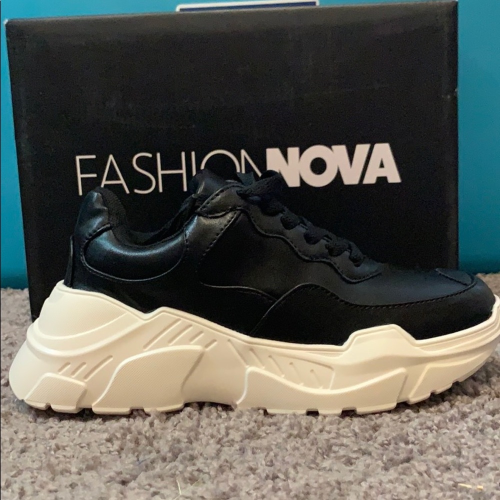 Levels sneakers